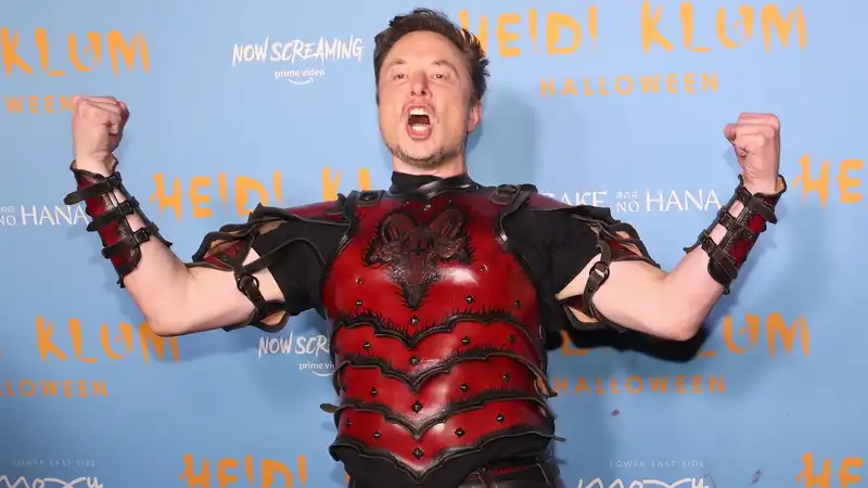 Elon Musk, a patient with a brain chip, immediately says, "I can do better than a professional gamer," then takes a big breath and says, "Let's give people super powers."